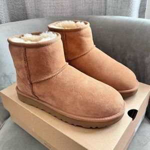 Ugg Classic Mini boots